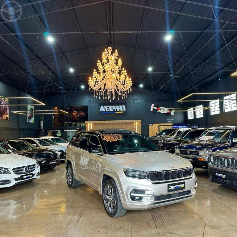 JEEP - COMMANDER - 2022/2022 - DOURADA - R$ 197.800,00