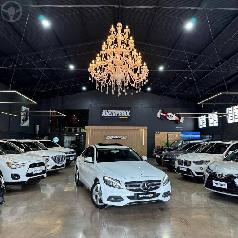 MERCEDES-BENZ - C 200 - 2015/2015 - BRANCA - R$ 125.800,00