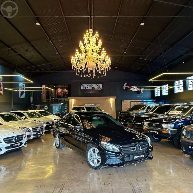 MERCEDES-BENZ - C 180 - 2016/2016 - PRETA - R$ 112.800,00